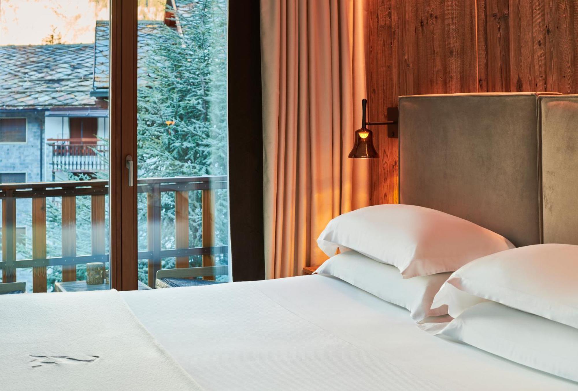 Le Massif Hotel & Lodge Courmayeur The Leading Hotels Of The World Экстерьер фото