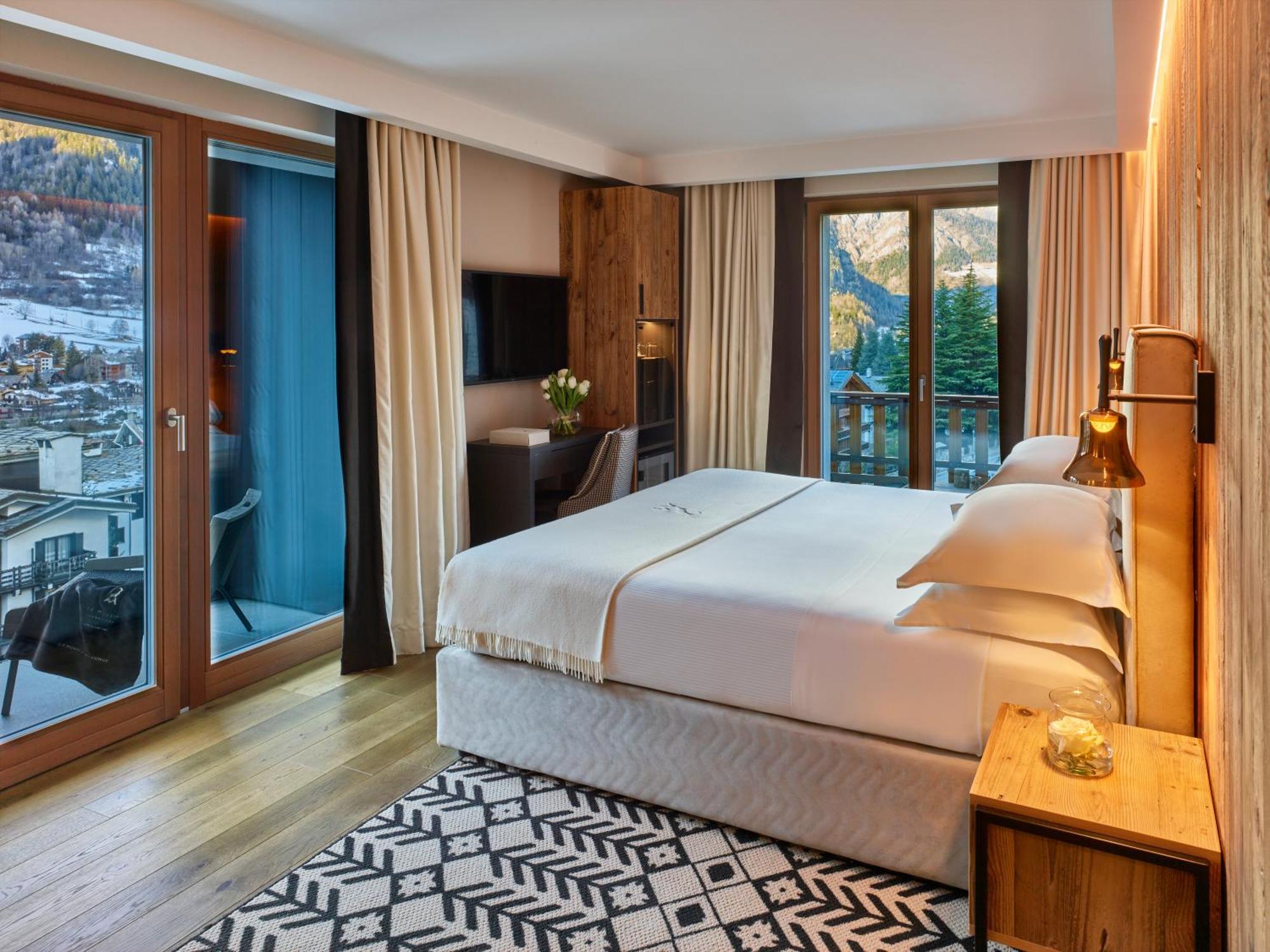 Le Massif Hotel & Lodge Courmayeur The Leading Hotels Of The World Экстерьер фото