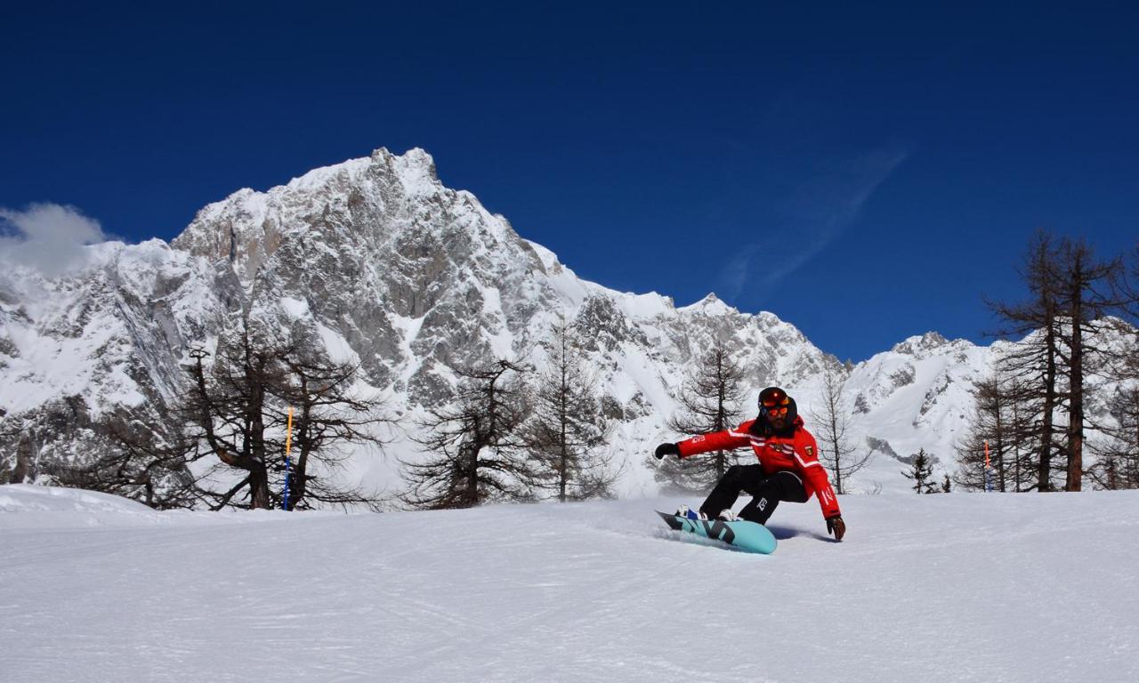 Le Massif Hotel & Lodge Courmayeur The Leading Hotels Of The World Экстерьер фото